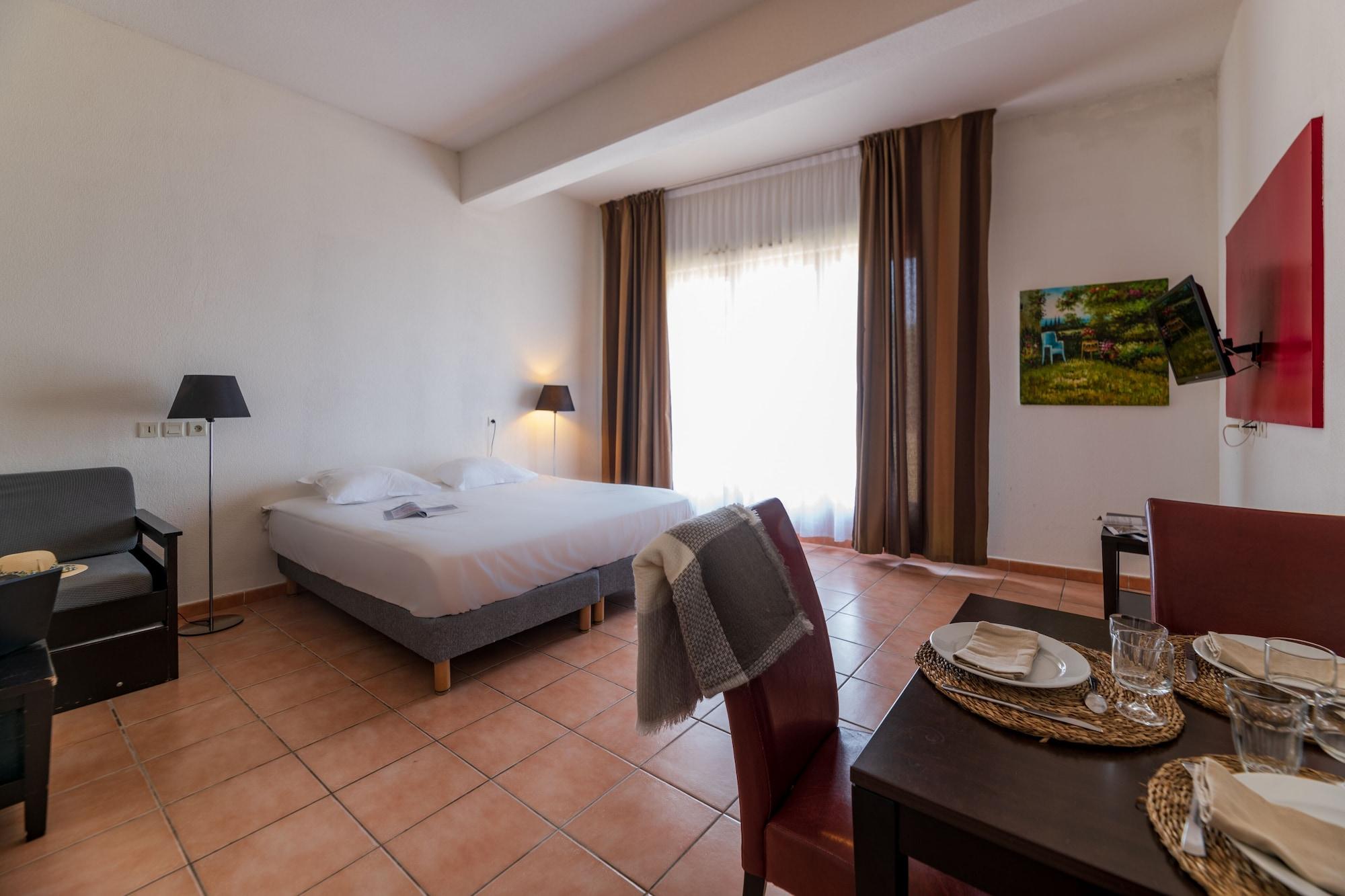 Отель Cerise Carcassonne Sud Экстерьер фото