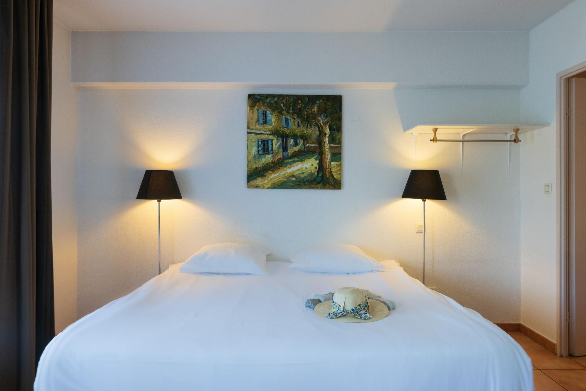 Отель Cerise Carcassonne Sud Экстерьер фото