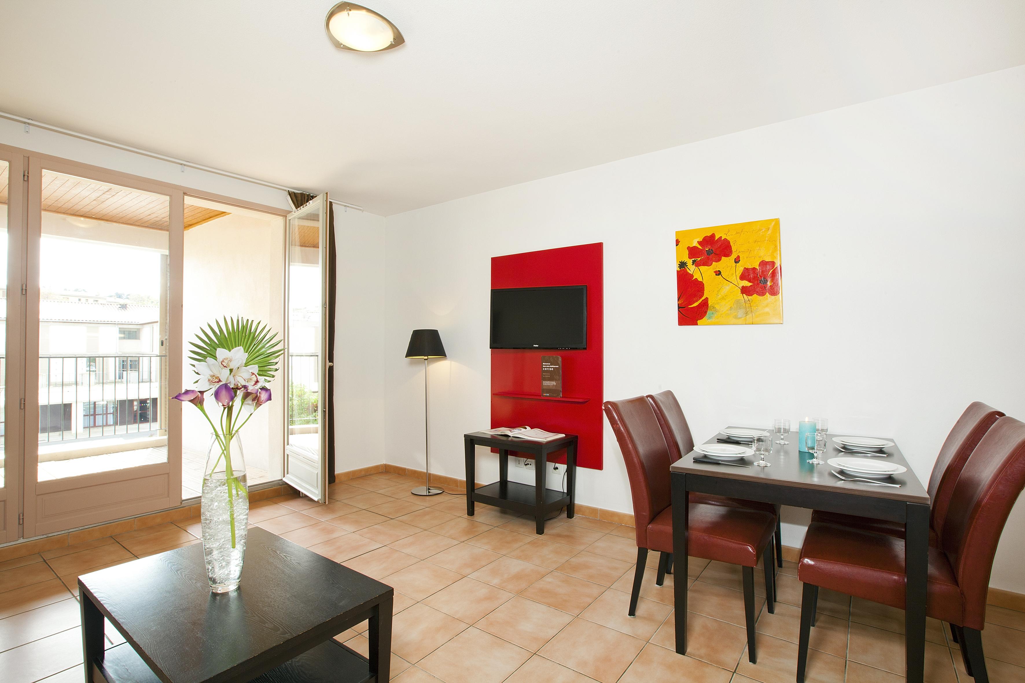 Отель Cerise Carcassonne Sud Экстерьер фото