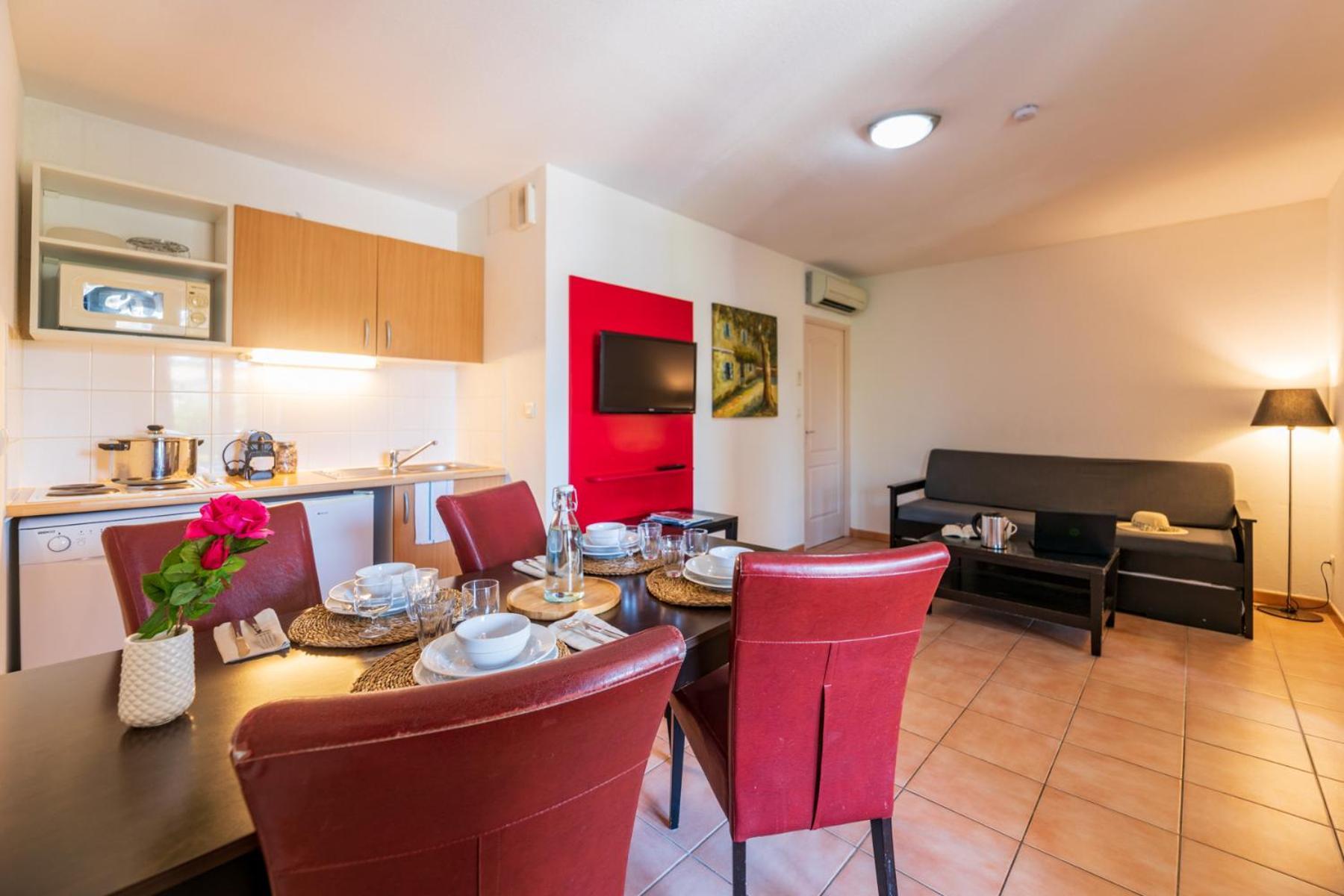 Отель Cerise Carcassonne Sud Экстерьер фото